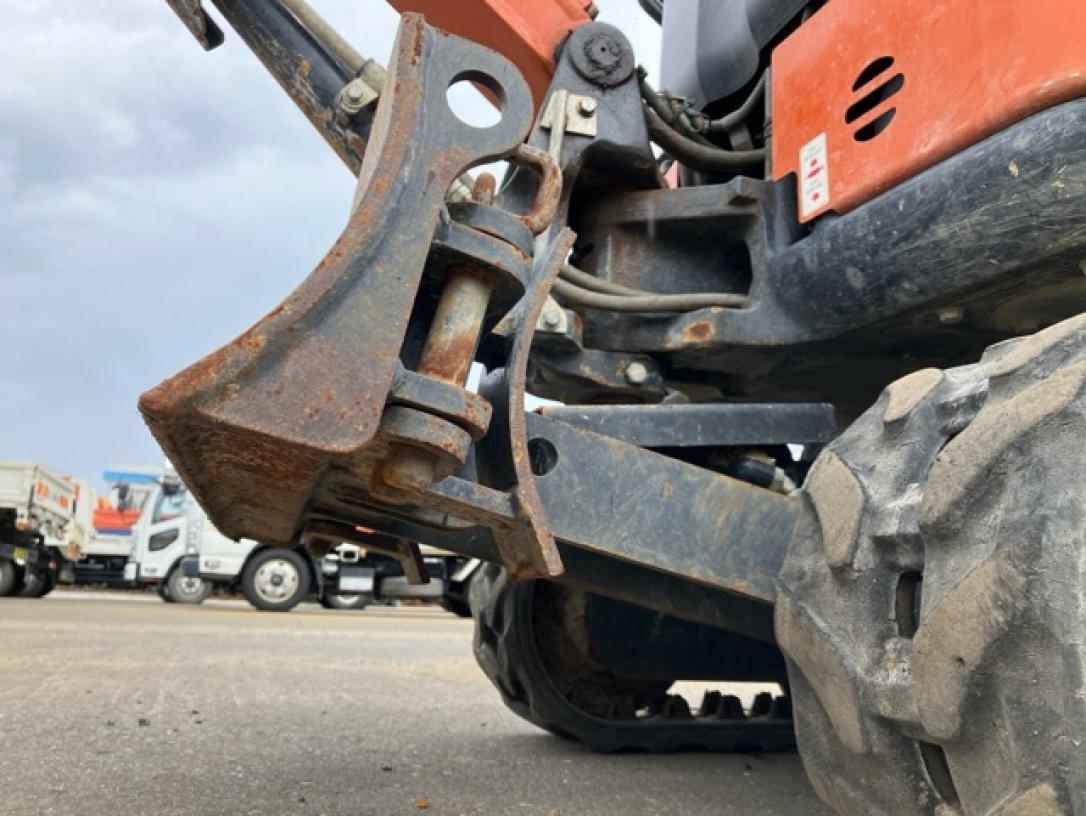 いち出品 HITACHI ZX8U-2 Mini Excavators 2013Y 818H Saitama-ken | Used