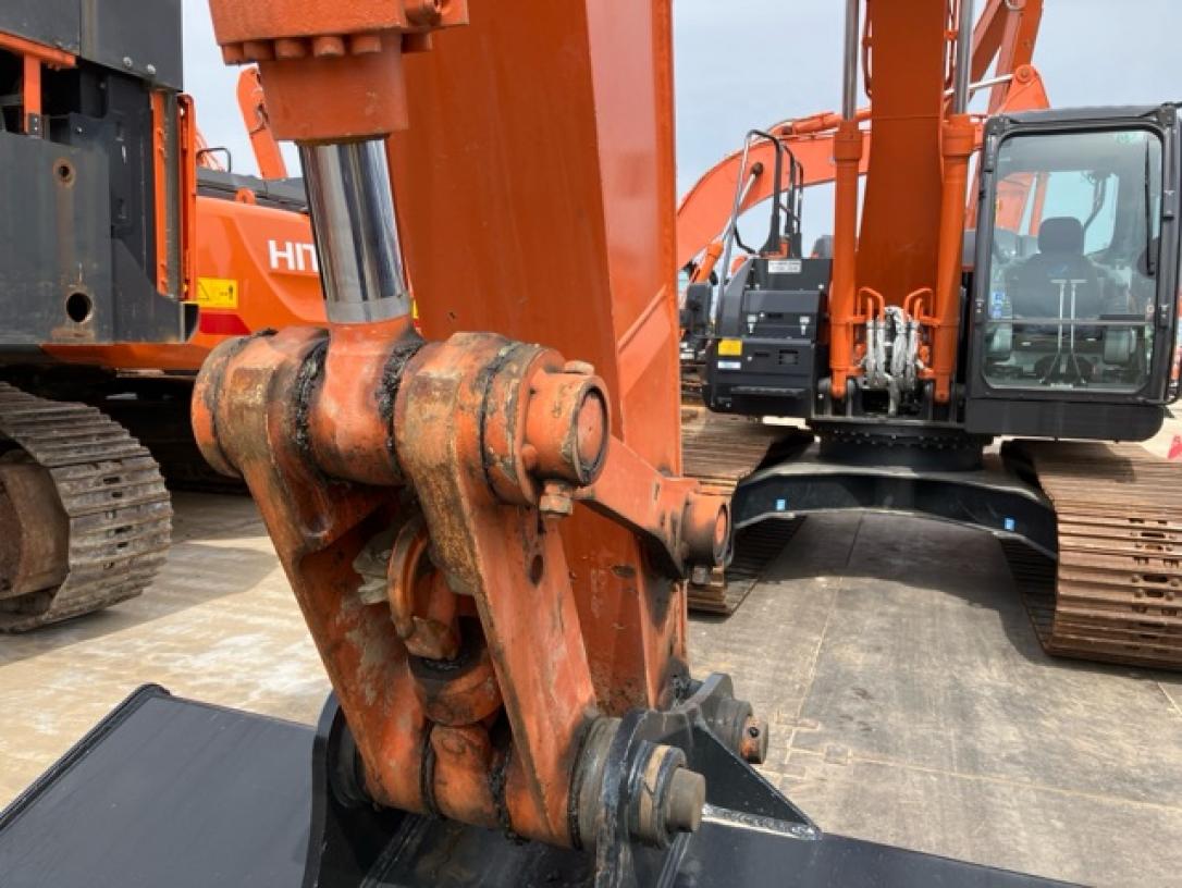 油圧ショベル｜ZX200LC-6-512081号機｜中古車在庫情報｜商品情報